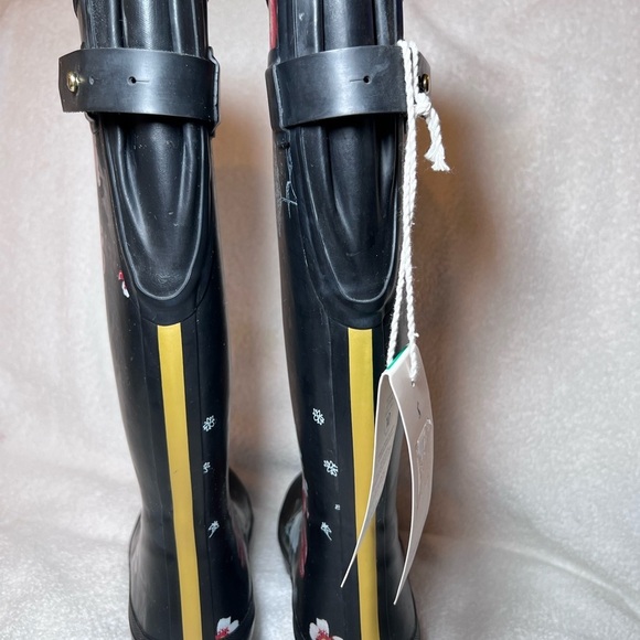 COPY - Joules Black Winter Rain Boots with Glossy Finish - Picture 6 of 11